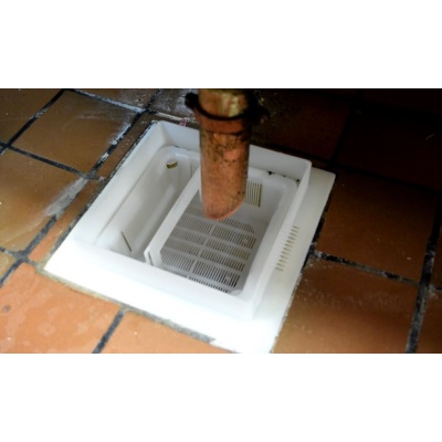 Restaurant Floor Sink Basket with flange and handle 